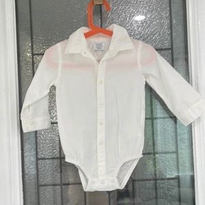 Cater’s White Shirt